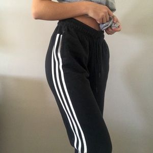🖤ADIDAS Sweats🖤 Good deal!